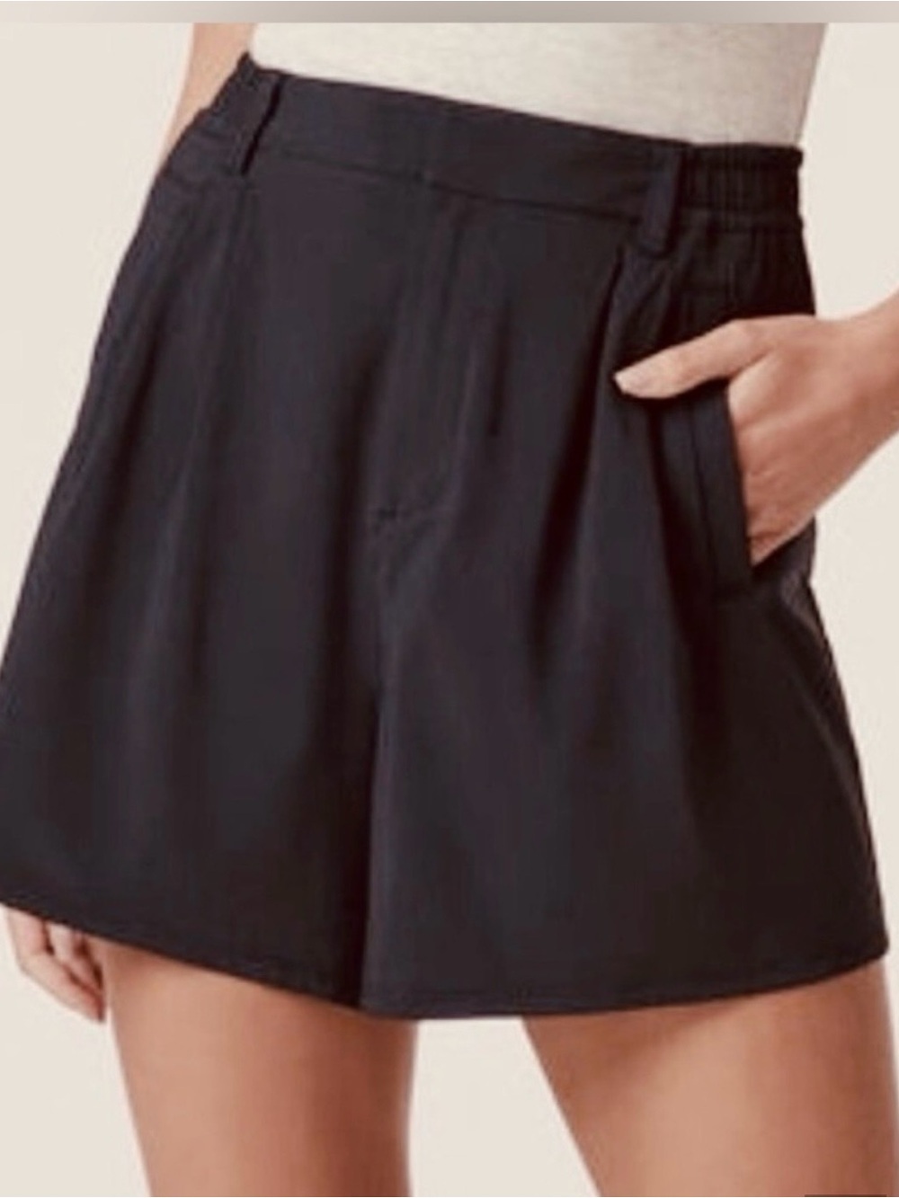Vuori Villa Trouser Shorts in Black Size Small